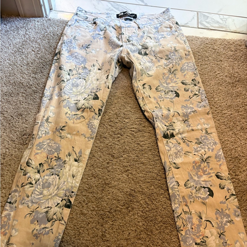 Moda Beige and Blue Floral Pants